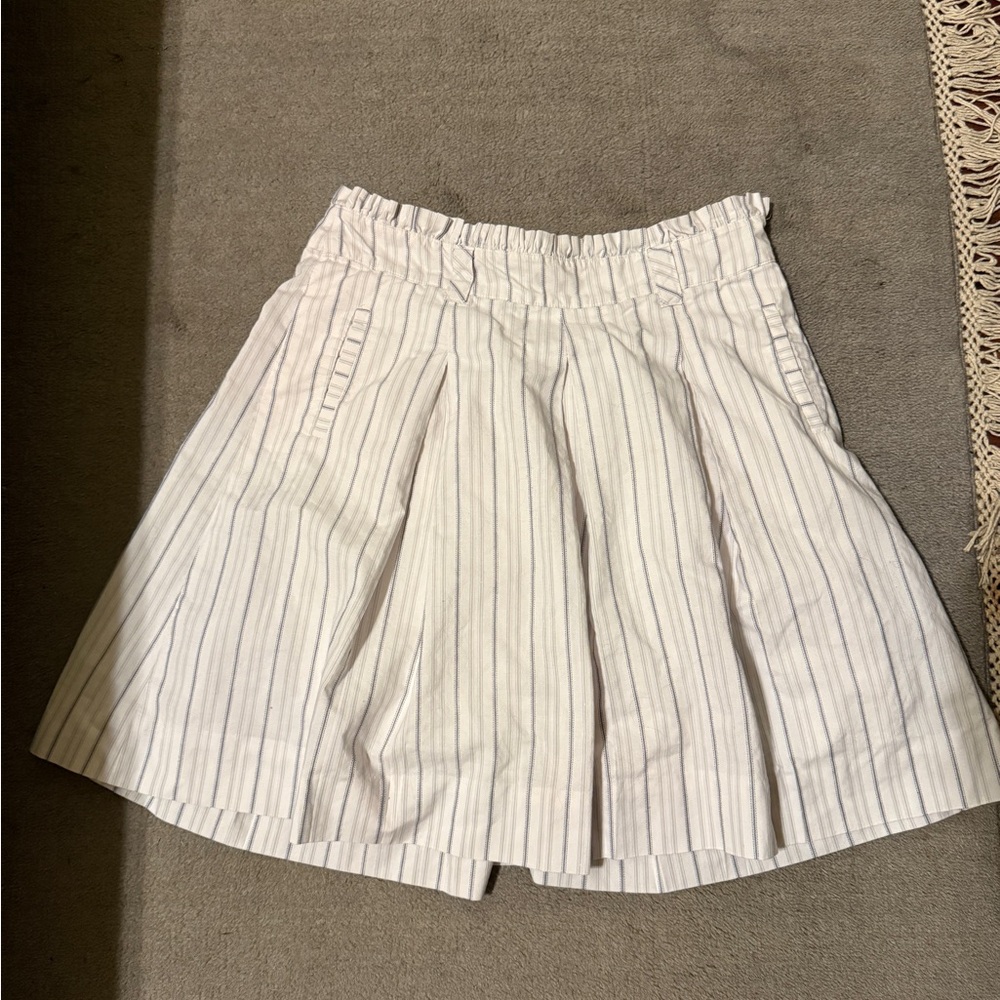To the Max White Skater Skirt Size 8 Blue Pinstripe Pleated Pockets